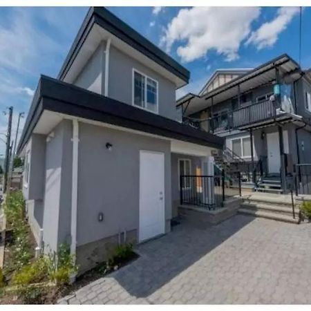 Great Place To Stay Vancouver Ngoại thất bức ảnh